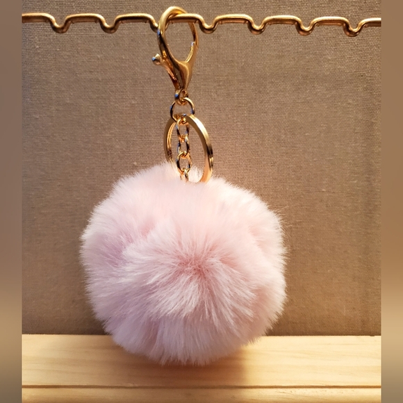 Cute Fashion Faux-Fur Puff Ball - Picture 2 of 8